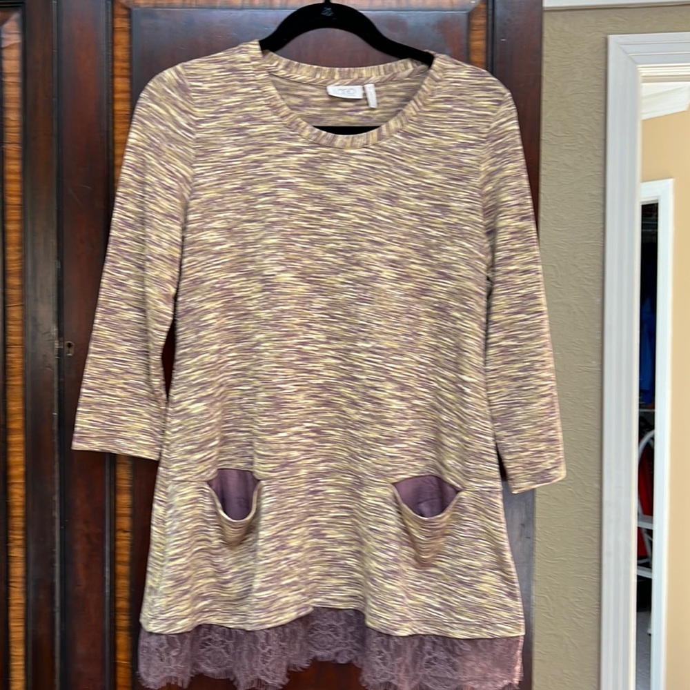 EXCELLENT LOGO LORI GOLDSTEIN PULLOVER TUNIC SIZE SMALL